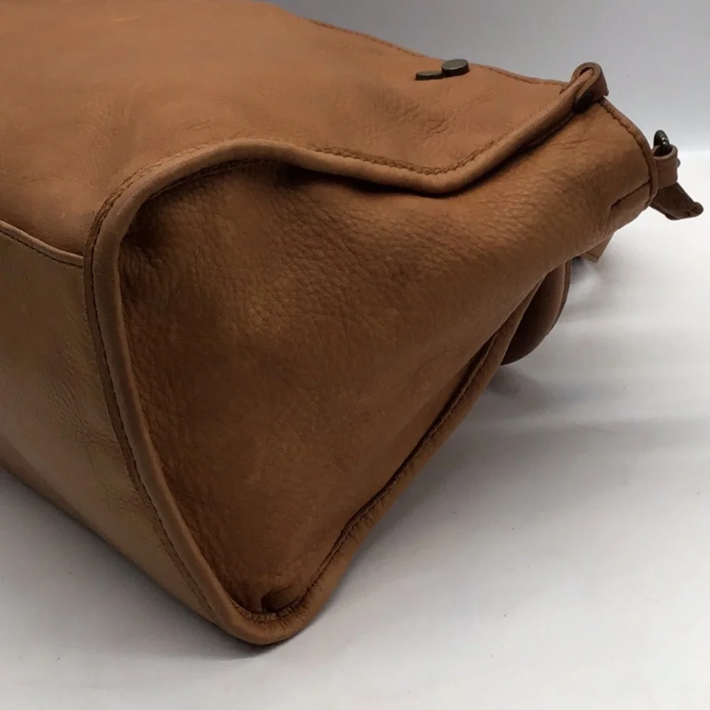 American Leather Co Caramel Brown Pebble Leather Shoulder Bag - Picture 9 of 13